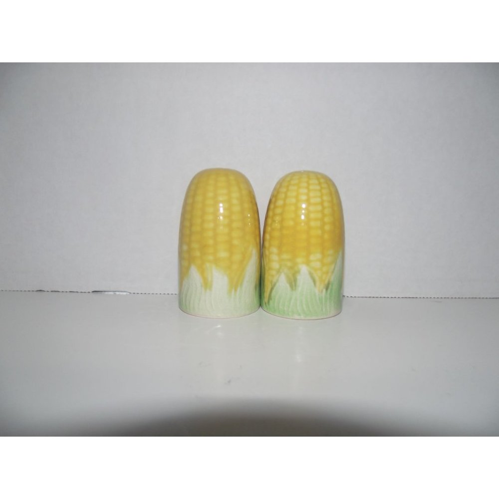 Vtg. Hand Painted Made in Japan Small Corn on Cob Salt/Pepper Shakers